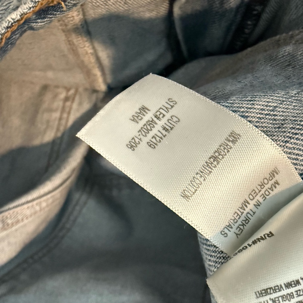 Agolde High Rise Blue Jeans with Seam Details - Picture 4 of 6